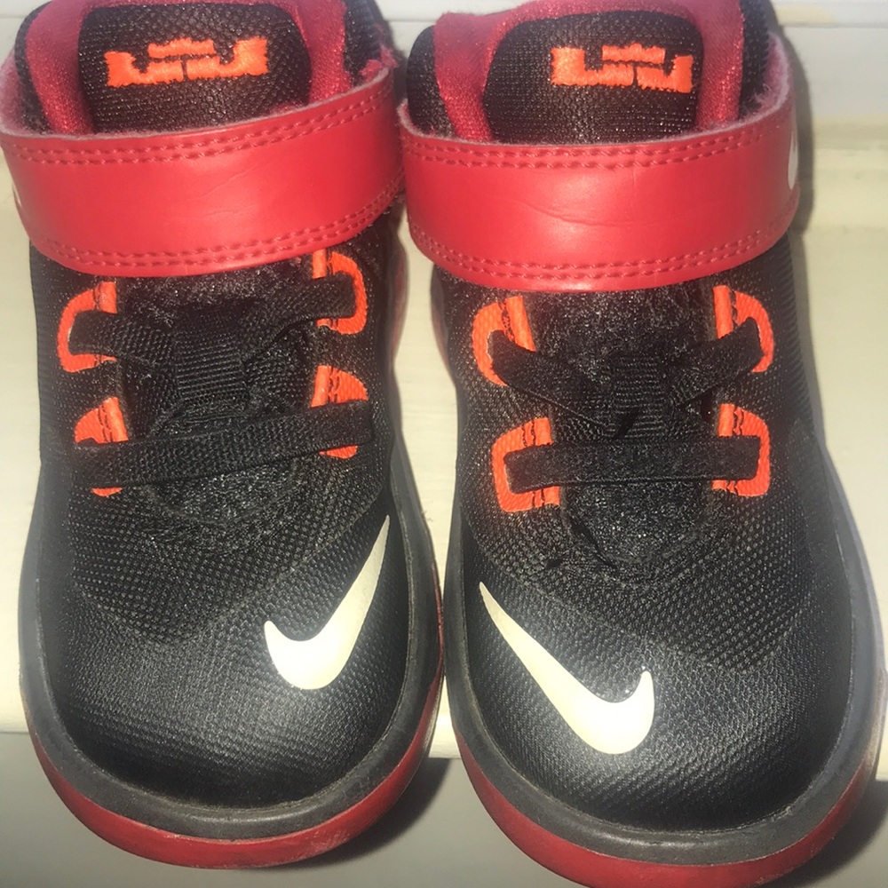 Toddler sneakers